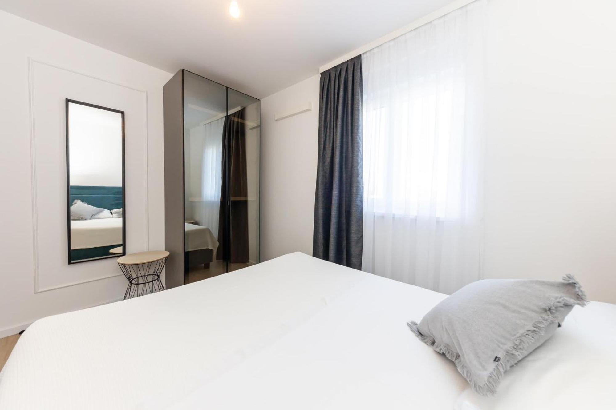 Apartments Antico Трогир Экстерьер фото